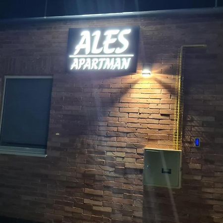 Ales Apartman ซอมโบร์ ภายนอก รูปภาพ