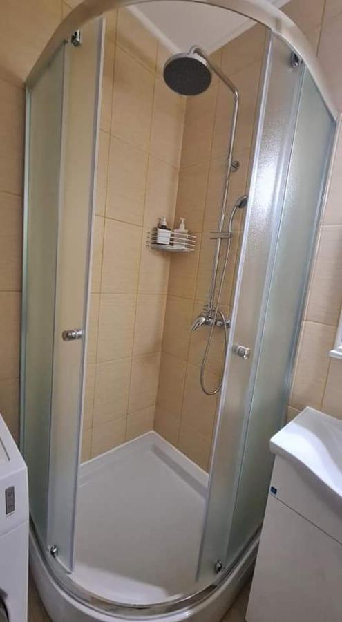 Ales Apartman ซอมโบร์ ภายนอก รูปภาพ