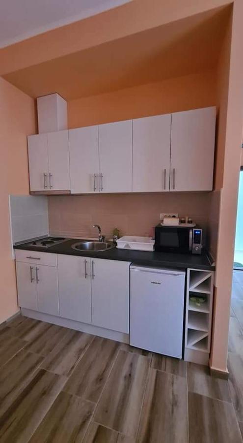 Ales Apartman ซอมโบร์ ภายนอก รูปภาพ