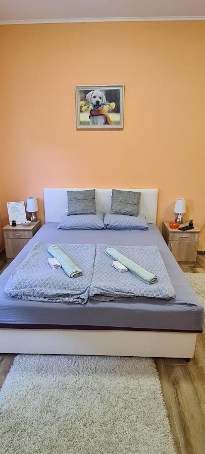Ales Apartman ซอมโบร์ ภายนอก รูปภาพ